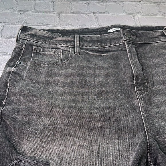 Old Navy Women’s High Rise Shorts Secret Slim Pockets 18 NEW Gray Charcoal - Picture 12 of 15